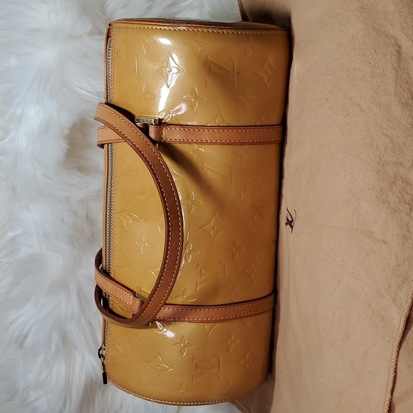 Authentic Louis Vuitton Papillon Vernis - Picture 3 of 16